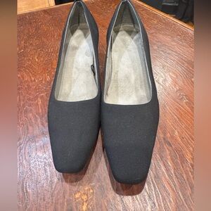 AEROSOLES Suede black kitten heels pumps - size 9.5